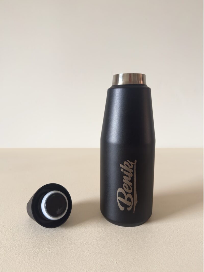 japandi minimalist rvs drinkfles mat zwart met losse dop