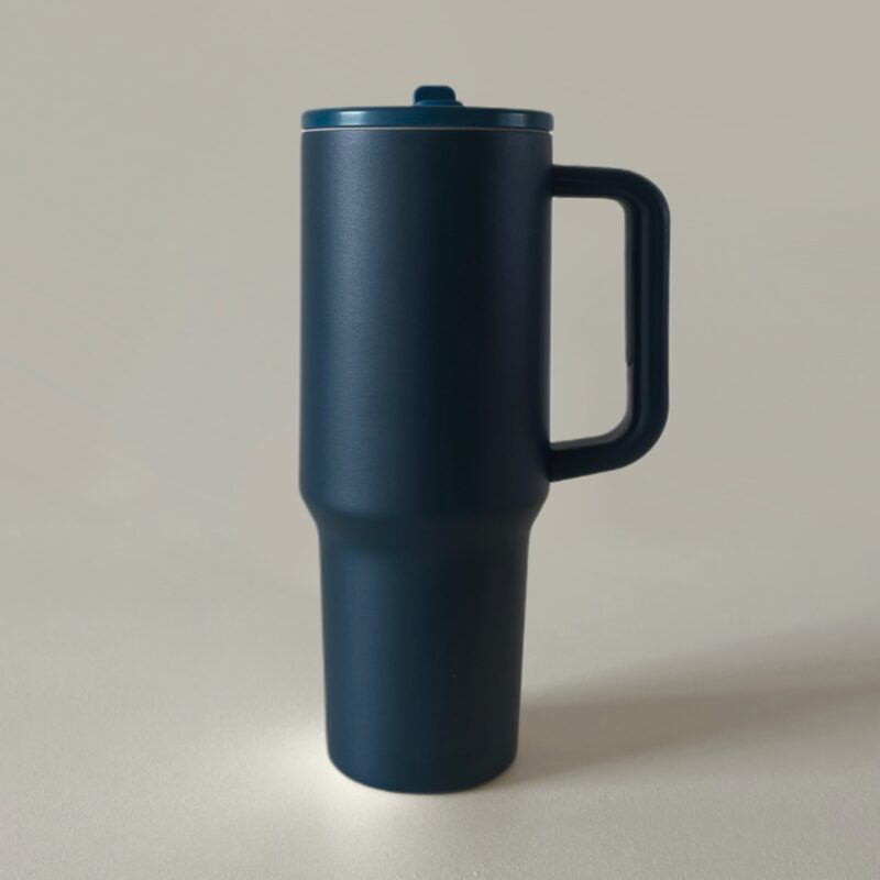 Halo One Midnight thermosfles – minimalistisch design 1800 ml